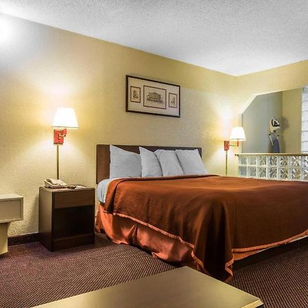 Rodeway Inn Марієтта Екстер'єр фото