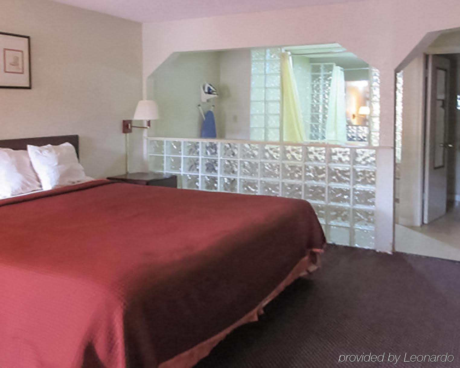 Rodeway Inn Марієтта Екстер'єр фото